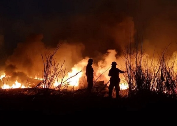 CÓRDOBA BAJO EL FUEGO. El ministro Cabandié aseguró que los incendios son intencionales.