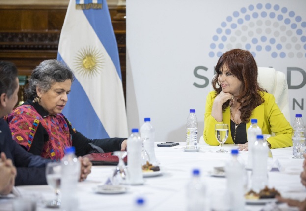 CRISTINA: 'ARGENTINA Y MÉXICO TIENEN UNA LARGA TRADICIÓN DE HERMANDAD POLÍTICA Y DIPLOMÁTICA QUE UNEN A NUESTROS PUEBLOS'
